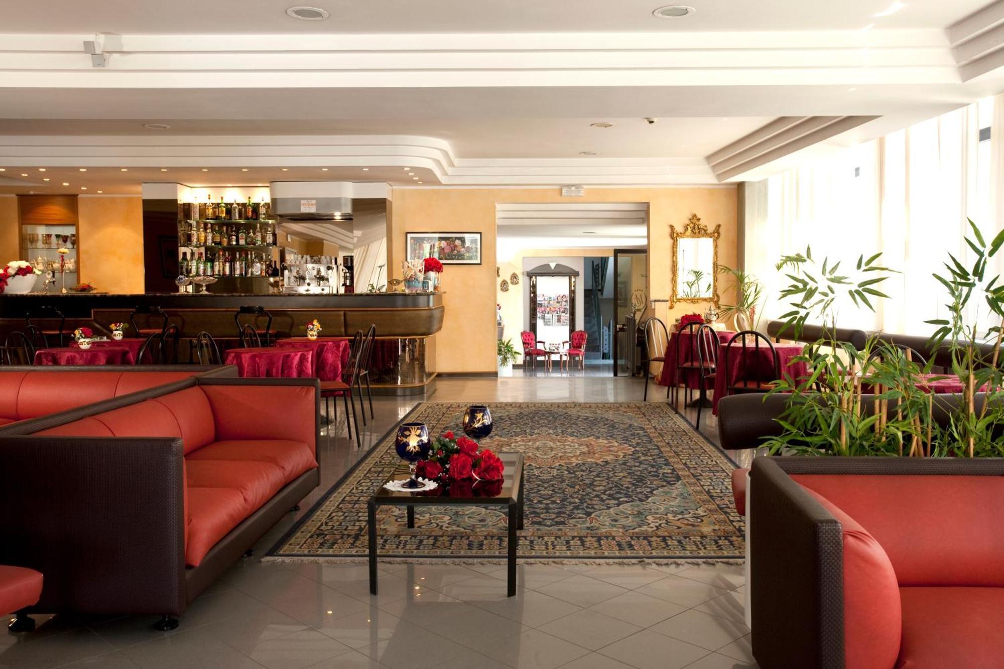 Hotel Capitol San Mauro Mare 외부 사진