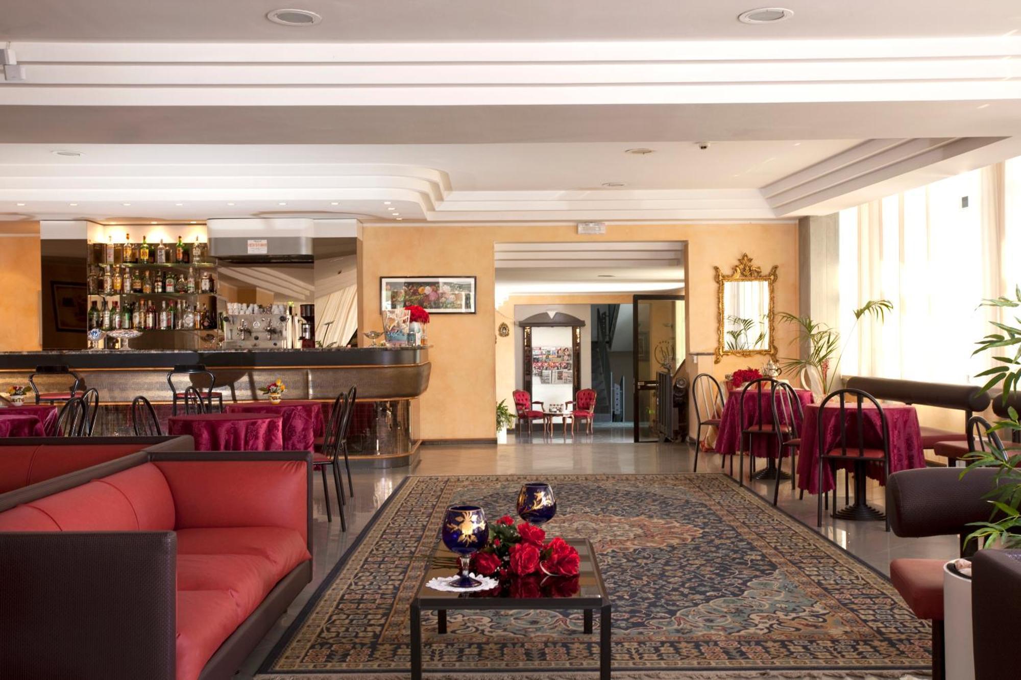 Hotel Capitol San Mauro Mare 외부 사진